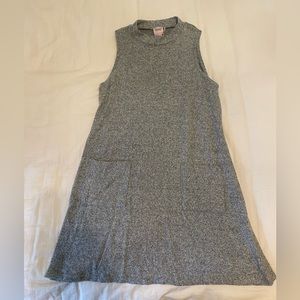 For all seasons grey tank, size medium (juniors)
